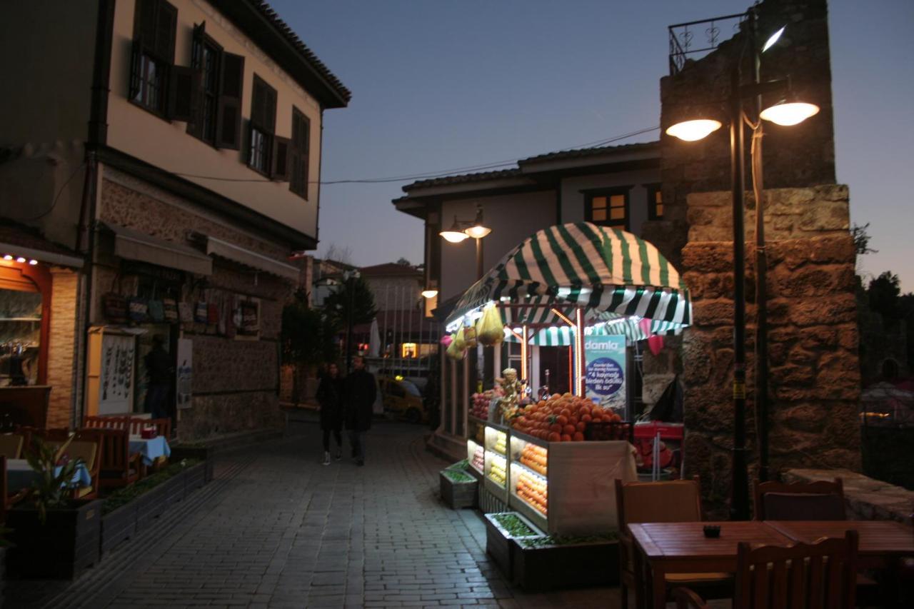 Mavi Avlu - Old Town Apartments Antalya Exterior photo